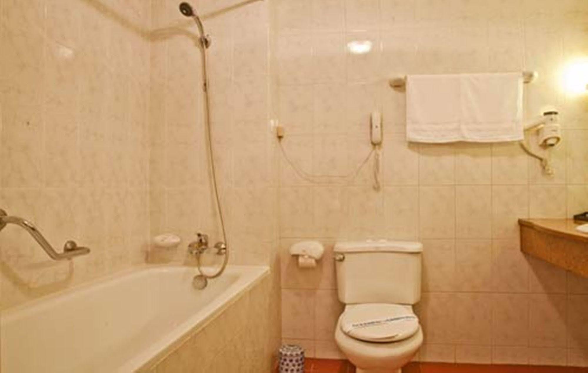 Green Park Hotel Ханой Екстер'єр фото