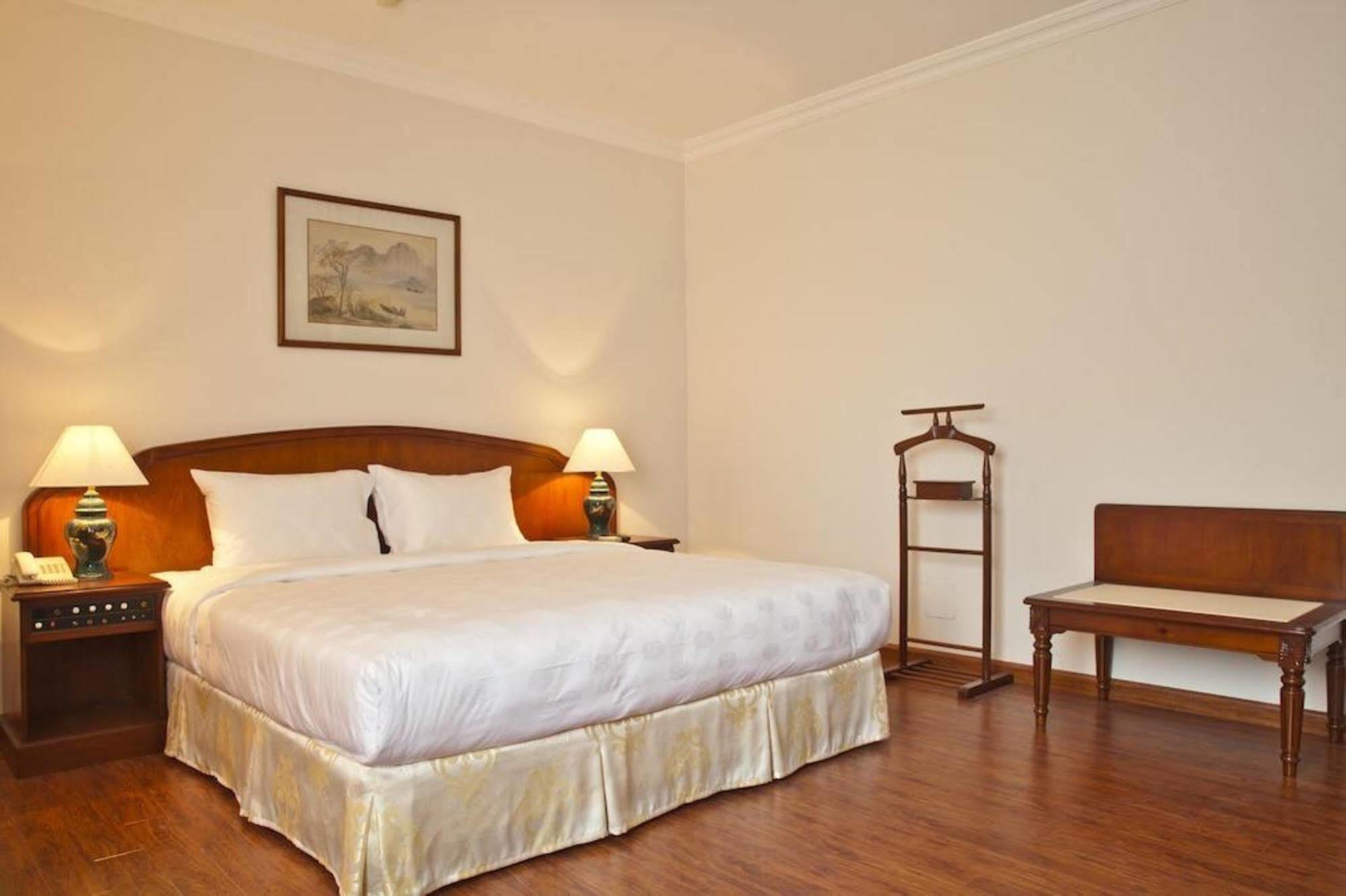 Green Park Hotel Ханой Екстер'єр фото