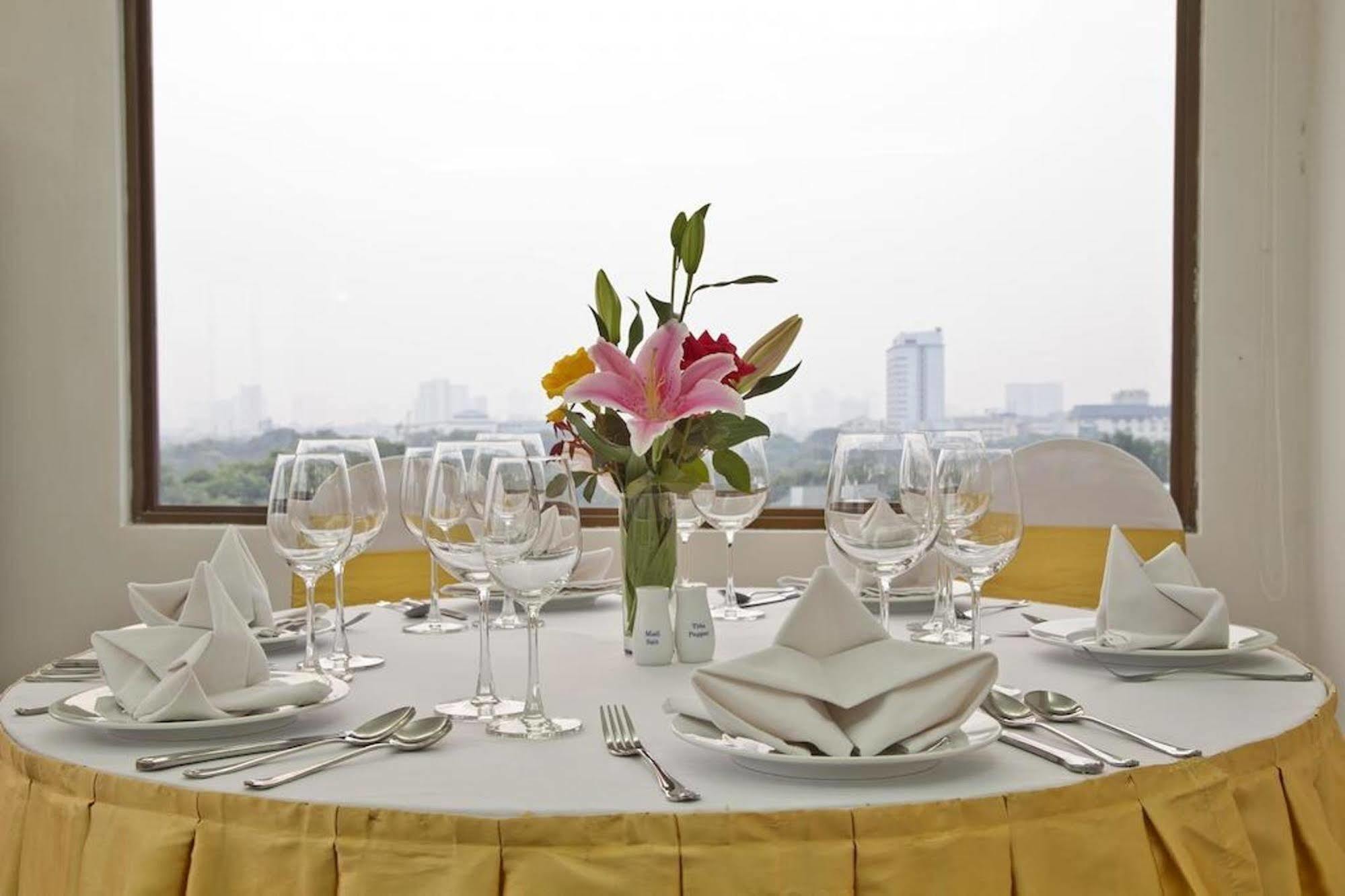 Green Park Hotel Ханой Екстер'єр фото