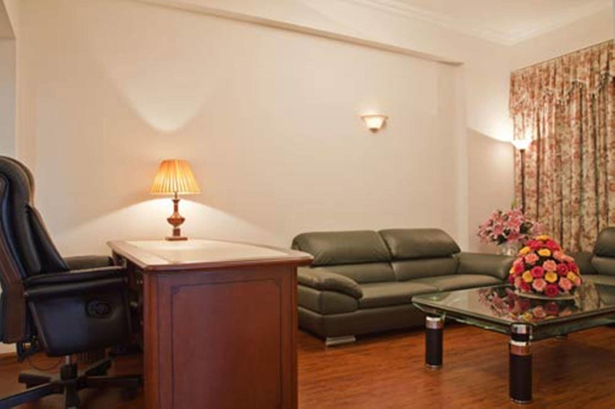 Green Park Hotel Ханой Екстер'єр фото